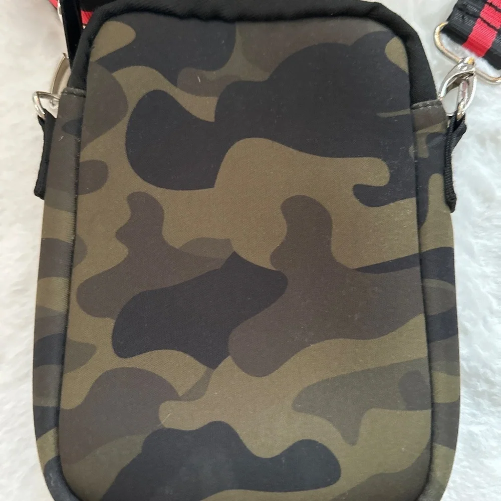 Haute Shore Casey Crossbody Cellphone Bag